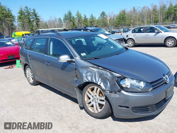2010 Volkswagen Jetta SportWagen TDI with VIN 3VWTL7AJ7AM704602, listed as a IAAI auction lot 42119650 with 185,761 mi miles. Bid and sale history available at carsss.com. Image 6.