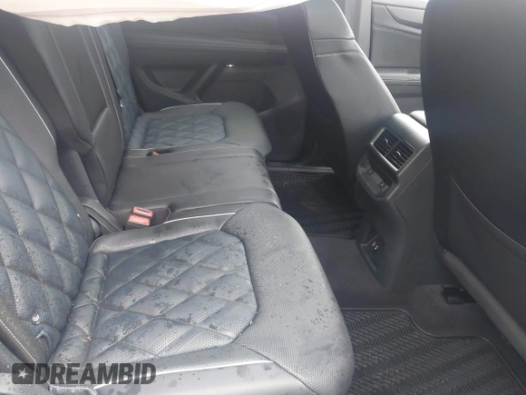 2024 Volkswagen Atlas SEL Premium R-Line with VIN 1V2FE2CA0RC253583, listed as a IAAI auction lot 41951435 with 4,668 mi miles and . Bid and sale history available at DreamBid. Image 8.