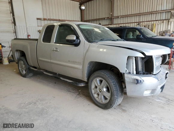 2012 Chevrolet Silverado 1500 LT with VIN 1GCRCSE09CZ149316, listed as a Copart auction lot 51172165 with 142,571 mi miles and Salvage Title. Bid and sale history available at carsss.com. Image 4.