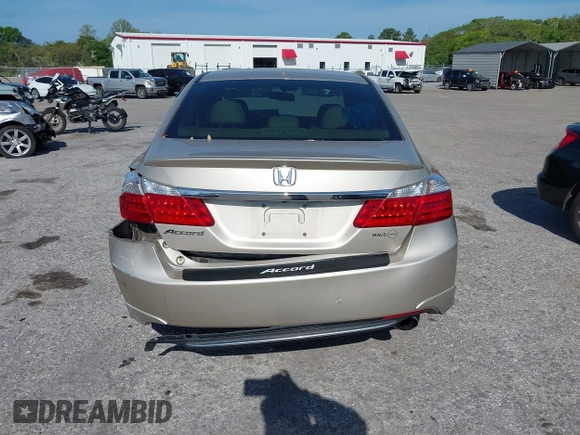 2014 Honda Accord EX-L with VIN 1HGCR2F82EA062207, listed as a IAAI auction lot 39063521 with 116,835 mi miles and . Bid and sale history available at carsss.com. Image 17.