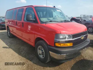 2018 Chevrolet Express Passenger LT z VIN 1GAZGPFG8J1336841, wystawiony jako Copart lot #63699795 z przebiegiem 247 751 mil mil oraz Czysty tytuł • Clean title. Historia ofert i sprzedaży dostępna na DreamBid. Obrazek 4.