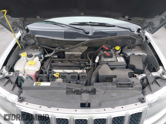 2016 Jeep Compass Sport with VIN 1C4NJCBA6GD634202, listed as a IAAI auction lot 42104725 with 91,961 mi miles and . Bid and sale history available at DreamBid. Image 10.