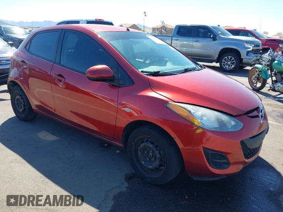 2014 Mazda 2 Sport with VIN JM1DE1KZ5E0172309, listed as a IAAI auction lot 41811709 with 111,622 mi miles. Bid and sale history available at carsss.com. Image 1.