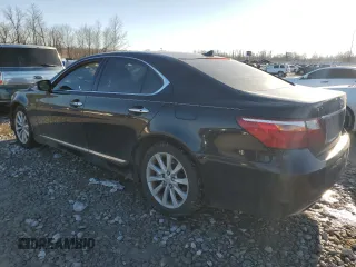 2012 Lexus LS 460 z VIN JTHCL5EF5C5012732, wystawiony jako Copart lot #42987625 z przebiegiem 131 078 mil mil oraz Szkoda całkowita • Salvage title. Historia ofert i sprzedaży dostępna na DreamBid. Obrazek 2.