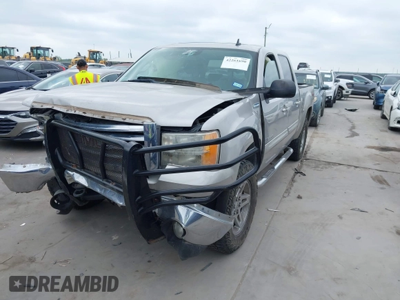 2008 GMC Sierra 1500 SLE1 с VIN 2GTEK13J081272039, выставлен на аукционе IAAI как лот 42261690 с пробегом 210 615 миль миль и . История ставок и продаж доступна на DreamBid. Изображение 17.