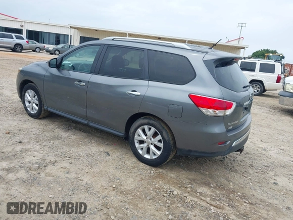 2016 Nissan Pathfinder Platinum with VIN 5N1AR2MN1GC621490, listed as a IAAI auction lot 42410841 with 120,651 mi miles and . Bid and sale history available at DreamBid. Image 3.
