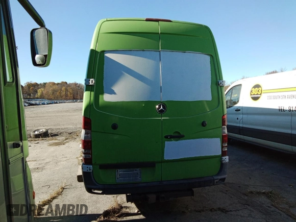 2016 Mercedes-Benz Sprinter with VIN WD3PE8DD8GP181811, listed as a Copart auction lot 85319974 with 249,590 mi miles and Salvage Title. Bid and sale history available at DreamBid. Image 6.