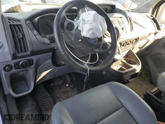 2015 Ford Transit Cargo z VIN 1FTNE1YM7FKA50119, wystawiony jako Copart lot #57963515 z przebiegiem Nie podano mil oraz Nie do naprawy • Non repairable. Historia ofert i sprzedaży dostępna na DreamBid. Obrazek 8.