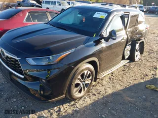 2023 Toyota Highlander L with VIN 5TDKDRBH6PS012682, listed as a IAAI auction lot 40848923 with 28,011 mi miles. Bid and sale history available at carsss.com. Image 17.