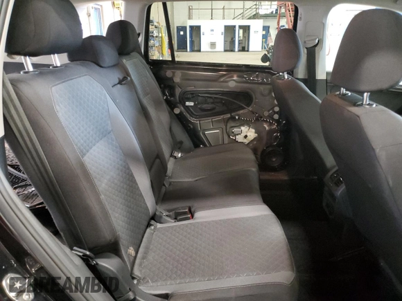2020 Volkswagen Tiguan S with VIN 3VV0B7AX5LM161512, listed as a Copart auction lot 52490505 with 39,863 mi miles and Salvage title. Bid and sale history available at DreamBid. Image 11.