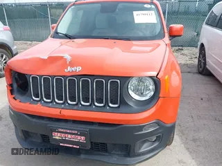 2017 Jeep Renegade Altitude z VIN ZACCJBBB5HPG34172, wystawiony jako IAAI lot #41790112 z przebiegiem 92 148 mil mil oraz . Historia ofert i sprzedaży dostępna na DreamBid. Obrazek 6.