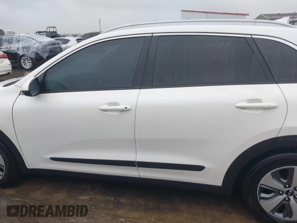 2020 Kia Niro LX with VIN KNDCB3LC2L5435978, listed as a IAAI auction lot 41902940 with 49,320 mi miles and . Bid and sale history available at DreamBid. Image 14.