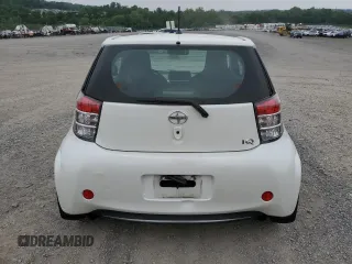 2012 Scion iQ z VIN JTNJJXB07CJ013314, wystawiony jako Copart lot #60961445 z przebiegiem 172 480 mil mil oraz Szkoda całkowita • Salvage title. Historia ofert i sprzedaży dostępna na DreamBid. Obrazek 6.