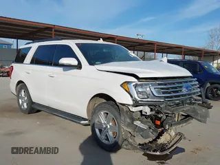 2018 Ford Expedition XLT with VIN 1FMJU1HT5JEA18863, listed as a IAAI auction lot 41815687 with 96,544 mi miles. Bid and sale history available at carsss.com. Image 1.