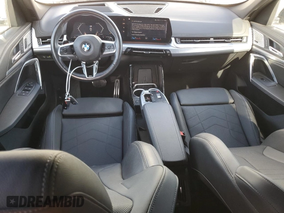 2023 BMW X1 xDrive28i с VIN WBX73EF07P5W78545, выставлен на аукционе Copart как лот 54510885 с пробегом 15 197 миль миль и Списание • Salvage title. История ставок и продаж доступна на DreamBid. Изображение 8.