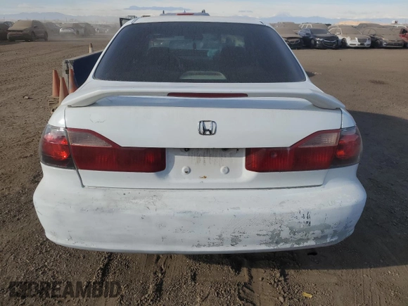 1998 Honda Accord LX с VIN 1HGCG5543WA111180, выставлен на аукционе Copart как лот 85815734 с пробегом 329 200 миль миль и Списание • Salvage title. История ставок и продаж доступна на DreamBid. Изображение 6.