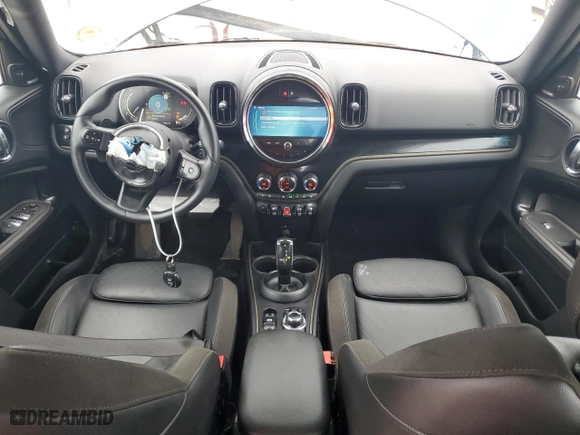 2022 MINI Countryman Cooper S with VIN WMZ83BR05N3N36893, listed as a Copart auction lot 71615954 with 37,695 mi miles and Salvage Title. Bid and sale history available at carsss.com. Image 8.