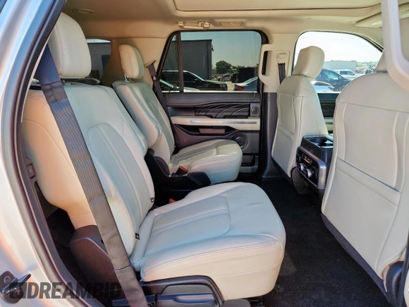 2019 Ford Expedition Platinum with VIN 1FMJU1MT4KEA65194, listed as a Copart auction lot 58161715 with 100,983 mi miles and Salvage title. Bid and sale history available at DreamBid. Image 11.