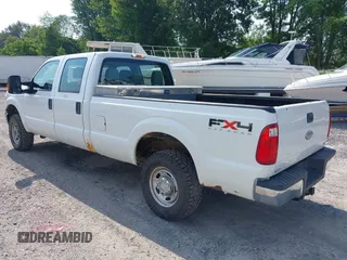 2011 Ford F-250 XL with VIN 1FT7W2B6XBED04727, listed as a IAAI auction lot 42484804 with 59,877 mi miles and . Bid and sale history available at DreamBid. Image 3.