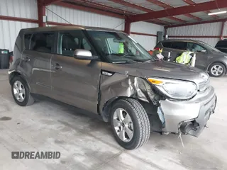 2019 Kia Soul with VIN KNDJN2A2XK7022048, listed as a IAAI auction lot 42065621 with 124,293 mi miles. Bid and sale history available at carsss.com. Image 1.