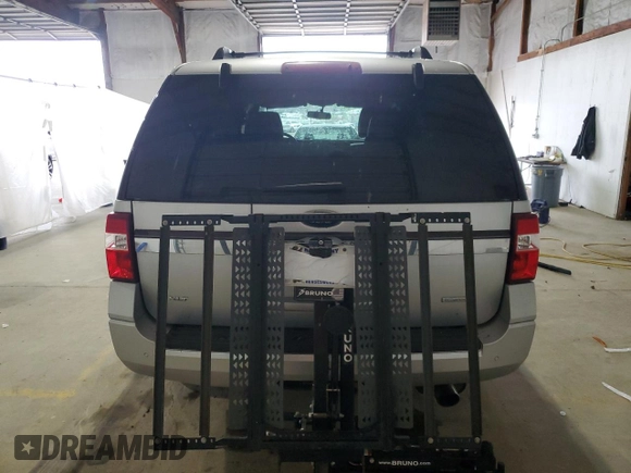 2017 Ford Expedition XLT с VIN 1FMJU1HT6HEA43801, выставлен на аукционе Copart как лот 53719185 с пробегом 165 978 миль миль и Списание • Salvage title. История ставок и продаж доступна на DreamBid. Изображение 6.