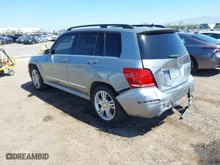 2015 Mercedes-Benz GLK-Class GLK 350 with VIN WDCGG5HB9FG347334, listed as a IAAI auction lot 41840757 with 81,587 mi miles. Bid and sale history available at carsss.com. Image 3.