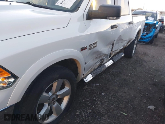 2015 Ram 1500 Lone Star z VIN 1C6RR6LT5FS630364, wystawiony jako IAAI lot #40845483 z przebiegiem 180 012 mil mil oraz . Historia ofert i sprzedaży dostępna na DreamBid. Obrazek 6.