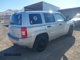 2008 Jeep Patriot Sport с VIN 1J8FT28W88D636040, выставлен на аукционе IAAI как лот 41433558 с пробегом 143 563 миль миль и . История ставок и продаж доступна на DreamBid. Изображение 4.