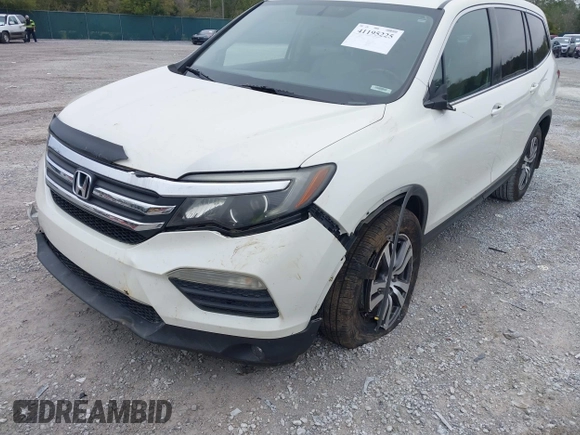 2017 Honda Pilot EX-L with VIN 5FNYF5H54HB009568, listed as a IAAI auction lot 41195225 with 112,763 mi miles. Bid and sale history available at carsss.com. Image 6.