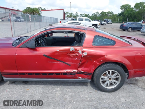 2005 Ford Mustang Deluxe with VIN 1ZVFT80N755162548, listed as a IAAI auction lot 42718109 with 98,194 mi miles and . Bid and sale history available at DreamBid. Image 6.