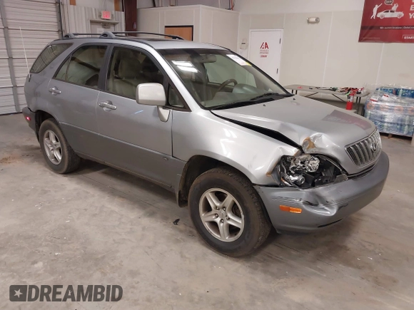 2002 Lexus RX with VIN JTJHF10U020292307, listed as a IAAI auction lot 41703412 with 221,843 mi miles and . Bid and sale history available at carsss.com. Image 1.