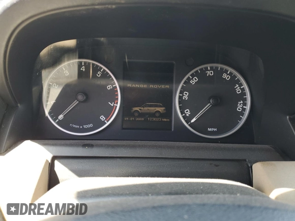 2011 Land Rover Range Rover Sport HSE with VIN SALSF2D43BA277361, listed as a Copart auction lot 59402525 with 123,623 mi miles and Clean title. Bid and sale history available at DreamBid. Image 9.