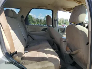 2005 Ford Escape XLT with VIN 1FMYU03115KB27374, listed as a Copart auction lot 72568654 with Not Provided miles and Salvage Title. Bid and sale history available at carsss.com. Image 10.