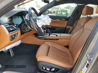 2018 BMW 7 Series 750i with VIN WBA7F0C55JGM22484, listed as a Copart auction lot 67475724 with 40,048 mi miles and Salvage Title. Bid and sale history available at carsss.com. Image 7.