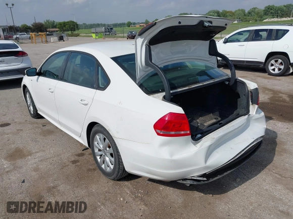 2014 Volkswagen Passat S с VIN 1VWAT7A34EC061268, выставлен на аукционе IAAI как лот 42288756 с пробегом 104 477 миль миль и . История ставок и продаж доступна на DreamBid. Изображение 3.