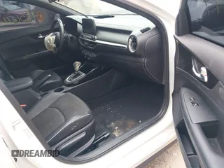 2021 Kia Forte GT-Line z VIN 3KPF34AD9ME333644, wystawiony jako IAAI lot #42367617 z przebiegiem 58 791 mil mil oraz . Historia ofert i sprzedaży dostępna na DreamBid. Obrazek 5.