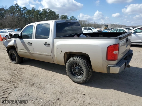 2009 Chevrolet Silverado 1500 LS with VIN 3GCEC13C69G129944, listed as a Copart auction lot 44454905 with 211,808 mi miles and Salvage Title. Bid and sale history available at carsss.com. Image 2.