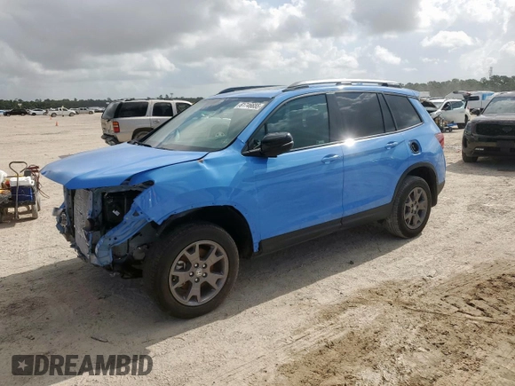 2024 Honda Passport TrailSport z VIN 5FNYF8H66RB010670, wystawiony jako Copart lot #61746655 z przebiegiem 16 949 mil mil oraz Szkoda całkowita • Salvage title. Historia ofert i sprzedaży dostępna na DreamBid. Obrazek 1.