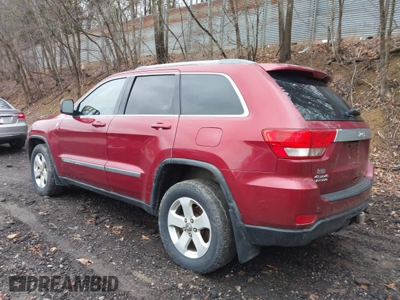 2012 Jeep Grand Cherokee Laredo with VIN 1C4RJFAG7CC123669, listed as a IAAI auction lot 42001472 with 164,806 mi miles. Bid and sale history available at carsss.com. Image 3.