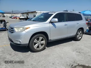 2011 Toyota Highlander Limited z VIN 5TDYK3EH2BS024877, wystawiony jako Copart lot #57299665 z przebiegiem 180 589 mil mil oraz Szkoda całkowita • Salvage title. Historia ofert i sprzedaży dostępna na DreamBid. Obrazek 1.