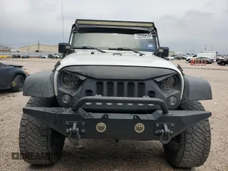 2018 Jeep Wrangler JK Unlimited Sport S with VIN 1C4BJWDG4JL850519, listed as a Copart auction lot 84434304 with 91,104 mi miles and Clean Title. Bid and sale history available at carsss.com. Image 5.