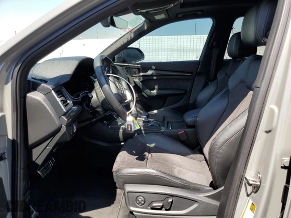 2020 Audi SQ5 Premium Plus with VIN WA1B4AFY6L2015167, listed as a Copart auction lot 52133585 with 27,887 mi miles and Salvage Title. Bid and sale history available at DreamBid. Image 7.