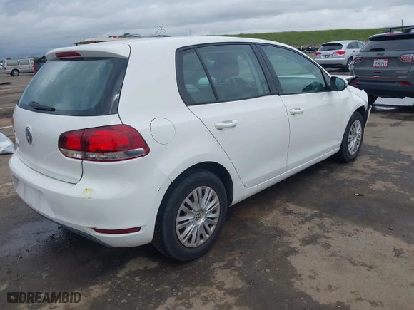 2010 Volkswagen Golf with VIN WVWDB7AJ5AW092782, listed as a IAAI auction lot 41916632 with 137,207 mi miles. Bid and sale history available at carsss.com. Image 4.
