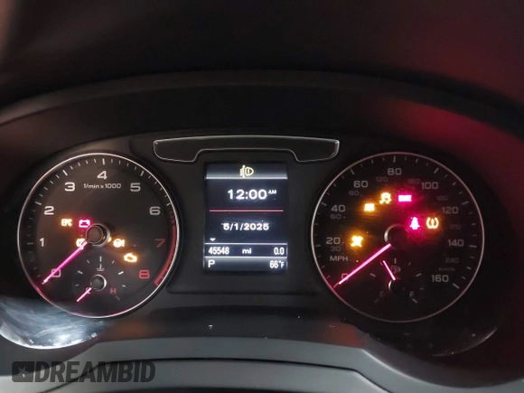 2018 Audi Q3 Premium with VIN WA1ECCFS0JR033790, listed as a IAAI auction lot 42179609 with 45,548 mi miles and . Bid and sale history available at DreamBid. Image 7.