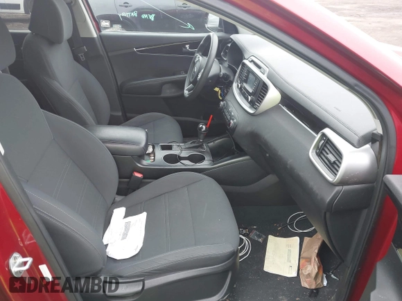 2017 Kia Sorento LX with VIN 5XYPGDA34HG214036, listed as a IAAI auction lot 41986199 with 78,340 mi miles and . Bid and sale history available at DreamBid. Image 5.