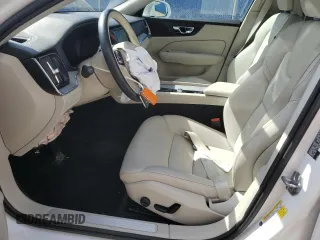 2021 Volvo V60 z VIN YV4102WK3M1065110, wystawiony jako Copart lot #49834295 z przebiegiem 22 964 mil mil oraz Szkoda całkowita • Salvage title. Historia ofert i sprzedaży dostępna na DreamBid. Obrazek 7.