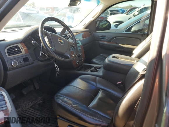 2007 Chevrolet Silverado 1500 LT w/1LT with VIN 2GCEC19J971643783, listed as a Copart auction lot 86998484 with 266,158 mi miles and Salvage Title. Bid and sale history available at carsss.com. Image 7.