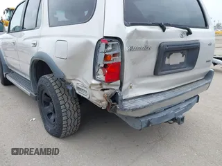 2000 Toyota 4Runner SR5 with VIN JT3GN86R1Y0139753, listed as a IAAI auction lot 42192055 with 178,459 mi miles and . Bid and sale history available at DreamBid. Image 13.