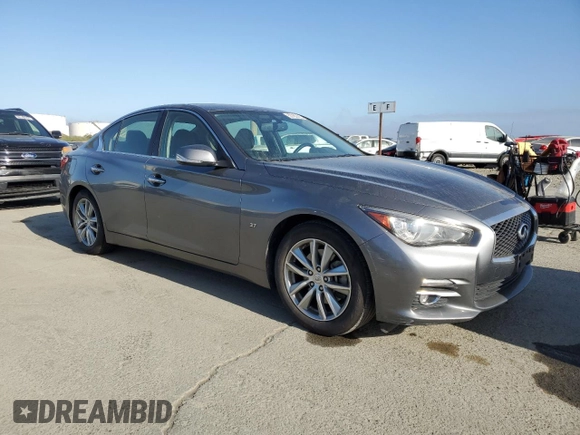 2015 Infiniti Q50 Premium with VIN JN1BV7AP5FM331482, listed as a Copart auction lot 53760335 with 134,471 mi miles and Clean Title. Bid and sale history available at carsss.com. Image 4.