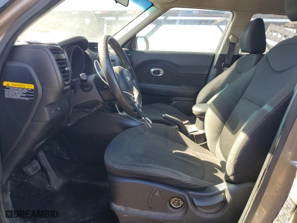 2014 Kia Soul with VIN KNDJN2A23E7070253, listed as a Copart auction lot 46457255 with 124,924 mi miles and Salvage Title. Bid and sale history available at carsss.com. Image 7.
